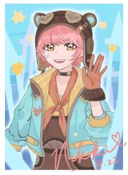  1girl animal_ear_headwear animal_ears badge beanie bear_ears belt belt_buckle belt_collar black-framed_eyewear black_belt blue_jacket blue_sky border brown_eyes brown_hat brown_overalls buckle castle character_name collar collared_jacket cowboy_shot dated day earflap_beanie fake_animal_ears goggles goggles_on_headwear hair_between_eyes happy hat hat_belt heart heart-shaped_eyewear highres infinity_nikki jacket long_sleeves messy_hair neckerchief nikki_(nikki) nikki_(series) open_clothes open_jacket open_mouth orange_hair orange_neckerchief outdoors outline overalls paint_splatter paint_splatter_on_face paw_print paw_print_pattern pilot pink_hair plaid_clothes plaid_jacket puffy_long_sleeves puffy_sleeves ribbon_trim shirt short_hair sky sky_supplier_(infinity_nikki) smile solo star_(symbol) teeth two-sided_fabric two-sided_jacket upper_teeth_only waving white_border white_outline yanyi20232 yellow_jacket yellow_shirt 