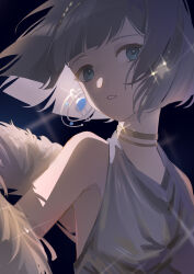  1girl absurdres bare_shoulders blue_eyes bob_cut dark_background diffraction_spikes earrings feather_boa floating_hair gold_choker grey_hair grey_tank_top hair_ornament highres jewelry looking_at_viewer mercuria_(reverse:1999) parted_lips portrait ranla reverse:1999 short_hair single_earring solo star_(symbol) star_hair_ornament tank_top upper_body 
