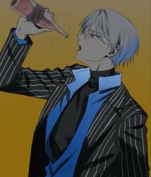  1boy aoyagi_touya arm_up black_shirt blazer blue_eyes bottle brown_background call_boy_(vocaloid) glass_bottle high_collar highres holding holding_bottle jacket lapels layered_clothes long_sleeves male_focus mole mole_under_eye notched_lapels open_clothes open_jacket open_mouth profile project_sekai shirt short_hair simple_background solo sorase_(so17p) teeth turtleneck upper_body upper_teeth_only 