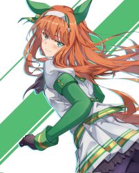  1girl animal_ears black_gloves black_pantyhose blue_eyes blunt_bangs blush closed_mouth ear_covers gloves green_eyes green_sailor_collar hairband highres hime_cut horse_ears horse_girl horse_tail layered_sleeves long_hair long_sleeves looking_at_viewer looking_back orange_hair orange_tail pandoa_(mikage0495) pantyhose pleated_skirt sailor_collar shirt short_over_long_sleeves short_sleeves silence_suzuka_(innocent_silence)_(umamusume) silence_suzuka_(umamusume) skirt smile solo tail umamusume white_hairband white_shirt white_skirt 