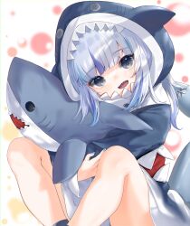  1girl absurdres animal_hood blue_eyes blue_hoodie blue_streaks commentary_request fins fish_tail gawr_gura gawr_gura_(1st_costume) grey_hair highres hololive hololive_english hood hoodie kanae_(inorin05kanae) looking_at_viewer medium_hair shark_girl shark_hood shark_print shark_tail sharp_teeth smile solo stuffed_animal stuffed_shark stuffed_toy tail teeth virtual_youtuber 