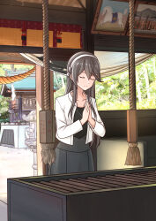  1girl black_hair black_shirt black_skirt box commentary_request donation_box hairband haruna_(kancolle) haruna_(mitsukoshi)_(kancolle) highres hitakikan horse kantai_collection long_hair official_alternate_costume own_hands_together praying rope shirt shrine skirt solo temple translation_request white_hairband 