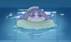  1girl :i afloat anchor_hair_ornament center-flap_bangs closed_mouth flying_sweatdrops hair_ornament hat highres i'll_teach_you_everything_(chainsaw_man) innertube keibi_inu long_hair partially_submerged pool purple_hair sailor_hat solo swim_ring trickcal violet_eyes water white_hat yomi_(trickcal) 