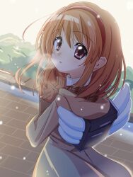  1girl absurdres angel_wings backpack bag black_bag blush breath brown_coat brown_hair coat cold commentary cowboy_shot day dutch_angle fake_wings food from_behind hair_between_eyes hairband highres holding holding_bag hood hood_down hooded_coat kanon light_smile long_sleeves looking_back medium_hair outdoors paper_bag parted_lips red_eyes red_hairband snow snowing solo steam taiyaki tareme tsukimiya_ayu wagashi wataame_(jvdy4345) winged_bag wings 