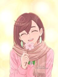  1girl artist_name ayase_momo bow bowtie brown_hair brown_scarf closed_eyes commentary crossed_bangs dandadan earrings english_commentary facing_viewer floating_earrings flower gradient_background green_bow green_bowtie hair_behind_ear hair_between_eyes highres holding holding_flower jewelry long_sleeves open_mouth pink_flower pink_sweater ramdhani scarf short_hair solo straight-on sweater teeth upper_body upper_teeth_only yellow_background 