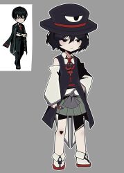  1other absurdres amoris_(aam0ris) androgynous bare_legs bare_shoulders black_coat black_eyes black_hair black_hat calligraphy_brush closed_mouth coat coattails collared_shirt collared_socks commentary detached_sleeves dot_nose enraku_tsubakura expressionless eye_of_senri frown full_body green_hakama grey_background hair_between_eyes hakama hakama_short_skirt hakama_skirt hand_on_own_hip hashtag-only_commentary hat highres holding holding_calligraphy_brush holding_paintbrush japanese_clothes knees len'en light_blush limbus_company long_sleeves looking_ahead neck_ribbon other_focus outline paintbrush parody project_moon red_ribbon red_sandals reference_inset ribbon sandals shirt short_hair simple_background skirt sleeveless sleeveless_coat sleeveless_shirt sleeves_past_wrists socks solo standing style_parody tabi tailcoat top_hat white_outline white_shirt white_sleeves white_socks wide_sleeves yi_sang_(project_moon) zouri 