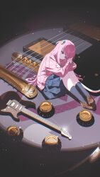  1girl absurdres black_skirt black_socks bocchi_the_rock! brown_shoes chiyo_akira commentary_request cube_hair_ornament electric_guitar gibson_les_paul gotoh_hitori guitar hair_ornament highres instrument jacket one_side_up pink_hair pink_jacket shoes sitting skirt socks solo spotlight track_jacket 