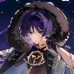  1boy black_bridal_gauntlets black_shirt blood blood_on_arm blood_on_face blue_background bridal_gauntlets chinese_commentary coat commentary_request eyeliner eyeshadow fatui_coat fur-trimmed_coat fur_trim genshin_impact hair_between_eyes highres hood hood_up makeup male_focus purple_hair red_eyeliner red_eyeshadow scaramouche_(genshin_impact) shirt short_hair solo upper_body violet_eyes wispy_bangs yiluo44311 