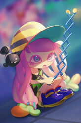  1girl 1other baseball_cap black_shirt blue_shoes commentary commentary_request drooling duplicate fish green_eyes harmony's_clownfish_(splatoon) harmony_(splatoon) hat highres long_hair miniskirt naoki_eguchi nintendo_ultra_hand open_mouth pink_hair pixel-perfect_duplicate saliva shirt shoes skirt splatoon_(series) splatoon_3 squatting striped_clothes striped_headwear tentacle_hair tropical_fish yellow_skirt 