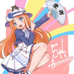  1girl absurdres akikawa_yayoi's_cat akikawa_yayoi_(umamusume) animal_on_head blue_eyes blue_jacket blue_shoes blush bowler_hat cat cat_on_head commentary_request fangs flower folding_fan hand_fan hand_fan_writing hat hat_flower highres holding holding_fan jacket long_hair long_sleeves multicolored_hair on_head open_clothes open_jacket open_mouth orange_hair panch4989new shirt shoes skirt smile socks streaked_hair sun_hat umamusume white_hair white_shirt white_skirt white_socks 