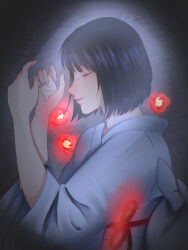  1girl back_bow black_background black_hair bob_cut bow camellia closed_eyes closed_mouth commentary fatal_frame fatal_frame_ii:_crimson_butterfly fingernails flower from_side gradient_background grey_background hands_up highres japanese_clothes kimono kurosawa_sae lying obi on_side profile red_flower right-over-left_kimono rope sash shimenawa short_hair single_tear solo three-quarter_sleeves two-tone_background untranslatable_commentary upper_body white_bow white_kimono yukiame 
