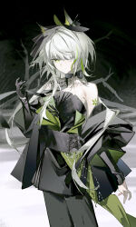  1girl absurdres animal_ears arknights bare_shoulders black_background black_choker black_hat black_pants black_shirt cat_ears chinese_commentary choker closed_mouth commentary_request green_eyes green_streaks grey_hair hair_over_one_eye hand_up hat highres kal'tsit_(arknights) kal'tsit_esperanta_(arknights) kal'tsit_esperanta_(the_unbounded_folio)_(arknights) karakara_(974070547) long_hair long_sleeves looking_at_viewer multicolored_hair off_shoulder official_alternate_costume pants shirt shoulder_tattoo solo strapless strapless_shirt streaked_hair tattoo 