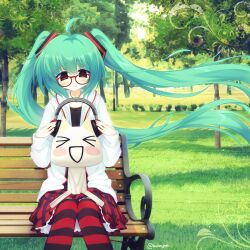 >_< 1girl 2000s_(style) :d ahoge black_jacket blush blush_stickers closed_mouth commentary crossover doko_demo_issyo english_commentary faux_retro_artstyle floating_hair glasses green_hair grid_print hair_ornament hands_on_headphones hatsune_miku headphones headphones_on_animal_ears highres hood hood_down hooded_jacket inoue_toro jacket jelly_(bonnybel) jewelry long_hair natural_(module) necklace on_bench outdoors pantyhose park project_diva_(series) raised_eyebrows red-framed_eyewear red_eyes red_skirt sitting sitting_on_person skirt smile striped_clothes striped_pantyhose twintails very_long_hair vocaloid white_jacket
