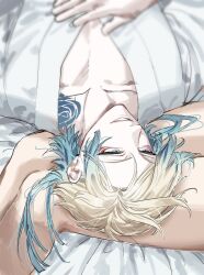  1boy 1other bathrobe blonde_hair blue_eyes blue_hair blue_lock commentary_request ehdakfuqek1 eyeliner flower_tattoo gradient_hair highres korean_commentary lap_pillow lying makeup male_focus michael_kaiser multicolored_hair neck_tattoo on_back on_bed red_eyeliner short_hair_with_long_locks solo_focus tattoo two-tone_hair 