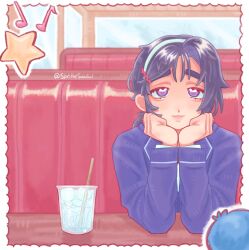 1girl alien_stage black_hair blazer blue_jacket blueberry booth_seating commentary drink eighth_note food fruit hair_ornament hairband hairclip head_rest highres jacket musical_note quarter_note school_uniform signature solo spritiesuaful star_(symbol) sua_(alien_stage) thick_eyebrows untranslatable_commentary violet_eyes white_hairband 