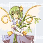  1girl bow daiyousei fairy_wings green_eyes green_hair hair_bow holding side_ponytail solo touhou wings yuran_(kuen-hien) 