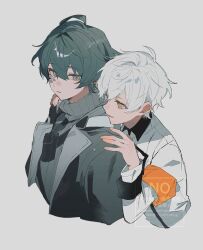  2boys arknights armband black_jacket cropped_torso faust_(arknights) green_eyes green_hair grey_background grey_shirt hands_on_another's_shoulders jacket looking_at_another male_focus mephisto_(arknights) multiple_boys open_mouth scales shirt short_hair simple_background smile watermark white_hair white_jacket wq4_ns yellow_eyes 