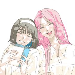  2girls alien_stage black_hair blush book closed_eyes collared_shirt commentary hairband highres holding holding_book long_hair minnyue mizi_(alien_stage) multiple_girls pink_hair shirt short_hair smile sua_(alien_stage) white_background white_hairband white_shirt 