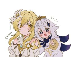  2girls artist_name bare_shoulders blonde_hair blue_scarf blush breasts bright_pupils brown_eyes closed_mouth commentary_request detached_sleeves dress flower genshin_impact grey_hair hair_between_eyes hair_flower hair_ornament hair_ribbon halo hand_on_another's_shoulder hands_up highres index_finger_raised juliet_sleeves long_sleeves looking_at_viewer lumine_(as_heaven_and_earth_are_made_anew)_(genshin_impact) lumine_(genshin_impact) mechanical_halo medium_breasts multiple_girls notice_lines official_alternate_costume open_mouth paimon_(genshin_impact) pointing pointing_at_viewer puffy_long_sleeves puffy_sleeves ribbon romper scarf short_hair sidelocks simple_background sleeveless sleeveless_dress smile star_(symbol) star_hair_ornament upper_body v-shaped_eyebrows violet_eyes wavy_hair white_background white_dress white_flower white_pupils white_ribbon white_romper white_scarf white_sleeves yellow_halo yo_station 
