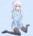  1girl black_legwear blue_background blue_eyes blush flat_chest heterochromia long_hair looking_at_viewer mishima_kurone red_eyes simple_background sitting smile solo star thighhighs v_arms wariza white_hair 