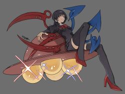  1girl asymmetrical_wings black_dress black_hair black_thighhighs blue_wings bow bowtie breasts commentary dress full_body grey_background grin high_heels highres houjuu_nue juliet_sleeves jut0r1 long_hair long_sleeves puffy_sleeves red_bow red_bowtie red_eyes red_shoes red_wings shoes signature simple_background sitting small_breasts smile snake solo sparkle thigh-highs touhou ufo wings 