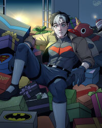 1boy batman_(series) batman_symbol belt black_hair bodysuit dc_comics fatson_todd gloves grey_bodysuit highres jason_todd mask multicolored_bodysuit muscular muscular_male pants red_hood_(dc) red_hood_and_the_outlaws red_mask short_hair superhero_costume sydney_lee_00 taut_bodysuit taut_clothes two-tone_bodysuit utility_belt western_comics_(style) 