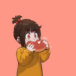  1girl blush bread_bun brown_hair chewing child commentary eating eyelashes food food_in_mouth gradient_eyes hair_ornament hair_scrunchie hands_up highres holding holding_food jun_(navigavi) little_sister_(navigavi) long_sleeves looking_to_the_side motion_lines multicolored_eyes nose orange_eyes orange_sweater original pink_background puff_of_air red_scrunchie scrunchie short_hair sidelocks simple_background solo sound_effects sparkling_eyes sweater tears topknot turtleneck turtleneck_sweater upper_body 