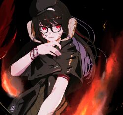  1girl au_ra beret black_hair bracelet dragon_girl dragon_horns final_fantasy final_fantasy_xiv fire glasses hand_up hat headband highres horn_ornament horn_ring horns jewelry looking_at_viewer moth_ram original red_eyes scales short_sleeves smirk solo standing upper_body warrior_of_light_(ff14) white_horns white_scales 