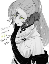  1girl au_ra braid closed_mouth commentary_request dated dragon_girl dragon_horns final_fantasy final_fantasy_xiv green_eyes horn_ornament horn_ring horns limited_palette long_hair looking_at_viewer low_horns moth_ram original partially_colored scales shirt simple_background sketch smile solo spot_color translation_request upper_body warrior_of_light_(ff14) white_background 