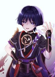  1boy arm_at_side armor black_bodysuit black_kimono black_shorts black_sleeves blunt_ends bodysuit bright_pupils choppy_bangs commentary_request covered_collarbone eyelashes eyeliner fingernails frilled_sleeves frills furisode genshin_impact gold gold_trim hair_intakes hand_on_own_hip hand_up highres japanese_armor japanese_clothes jewelry juban kimono kote kurokote kusazuri layered_sleeves looking_at_viewer lower_teeth_only makeup male_focus mandarin_collar mitsudomoe_(shape) neck_ring o-ring open_hand open_mouth purple_electricity purple_hair purple_rope purple_sash purple_sleeves red_eyeliner red_kimono red_sash rina_sukareltuto rope sash scaramouche_(genshin_impact) scaramouche_(harbinger)_(genshin_impact) shimenawa short_sleeves shorts signature single_sode solo tassel teeth tomoe_(symbol) tongue tsurime twitter_username upper_body violet_eyes white_background white_kimono white_pupils white_rope 