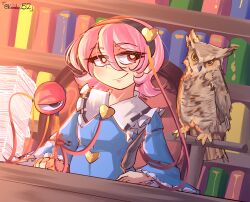  1girl animal artist_name beak bird black_hairband blue_shirt bookshelf breasts bright_pupils brown_feathers buttons commentary commission contrast_collar desk disembodied_linked_eye dutch_angle english_commentary eyeball feathers frilled_shirt_collar frilled_sleeves frills hair_between_eyes hair_ornament hairband heart heart_button heart_hair_ornament highres indoors karebu52 komeiji_satori long_sleeves looking_to_the_side medium_hair owl paper_stack pink_hair plume red_eyes shirt sitting small_breasts smirk solo talons touhou twitter_username upper_body white_pupils wide_sleeves yellow_eyes 