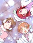  3girls ajishio blush bow brown_hair earmuffs hair_bow hairband hat hoshizora_rin koizumi_hanayo looking_at_viewer love_live!_school_idol_project multiple_girls nishikino_maki orange_hair parted_lips pink_eyes redhead short_hair snow yellow_eyes 