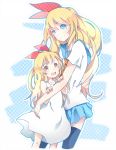  2girls blonde_hair blue_eyes duizhang highres kirisaki_chitoge multiple_girls nisekoi orange_eyes ribbon school_uniform serafuku thighhighs 