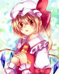  1girl aru16 ascot blonde_hair bow fang flandre_scarlet hand_on_own_chest hat hat_bow highres open_mouth red_eyes sash side_ponytail solo touhou wings 