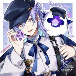  1boy :d absurdres artist_name blue_background blue_hair blue_hat blue_ribbon border brooch cabbie_hat chaahan_(0421_han2) commentary_request grey_eyes hair_between_eyes hair_bun hand_up hat heart heart_hands highres hoshirube_sho hoshirube_sho_(2nd_costume) jewelry long_sleeves looking_at_viewer male_focus medium_hair multicolored_hair neck_ribbon nijisanji official_alternate_costume on_shoulder open_mouth otomo_(hoshirube_sho) outline outside_border puffy_long_sleeves puffy_sleeves purple_hair ribbon shirt single_side_bun smile solo streaked_hair suspenders teeth translation_request twitter_username upper_body upper_teeth_only virtual_youtuber watermark white_border white_outline white_shirt 