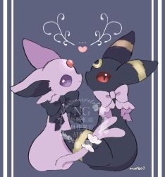  absurdres artist_name black_bow black_eyes bow closed_mouth colored_sclera commentary_request espeon heart highres maaari_pkmn no_humans pokemon pokemon_(creature) pokemon_focus purple_bow red_sclera smile tail tail_ornament umbreon violet_eyes 