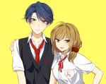  2girls apfl0515 blonde_hair blue_hair gekkan_shoujo_nozaki-kun green_eyes hand_on_another&#039;s_shoulder kashima_yuu multiple_girls necktie open_mouth red_eyes reverse_trap ribbon scrunchie seo_yuzuki smile yellow_background 