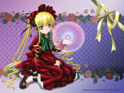  1girl artist_name bad_id black_shoes blonde_hair blue_eyes bonnet bow bowtie brooch capelet closed_mouth dated dress drill_hair drill_sidelocks floating floating_object flower flower_brooch footwear_flower glowing green_bow green_bowtie hand_up jewelry lolita_fashion long_hair long_sidelocks looking_at_viewer low_drills object_floating_above_hand pantyhose petals pink_flower pink_rose red_bonnet red_capelet red_dress red_flower red_rose ribbon rose rose_petals rozen_maiden shinku shoes sidelocks sitting solo takachan twintails very_long_hair wariza white_pantyhose yellow_ribbon 