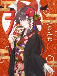  1girl 2026 alternate_costume black_haori bow brown_hair chinese_zodiac closed_mouth commentary_request egasumi floral_print flower flower_request frilled_bow frilled_hair_tubes frills hagoita hair_bow hair_flower hair_ornament hair_tubes hakurei_reimu haori highres holding holding_paddle japanese_clothes kimono lark_(2h9mti6xh72g79l) long_hair looking_at_viewer new_year obi obiage obijime paddle print_kimono red_bow red_flower red_kimono sash shide shippou_(pattern) smile solo torii touhou translation_request year_of_the_horse yellow_eyes 