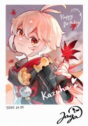  1boy antenna_hair artist_name black_haori black_scarf blurry blurry_background character_name closed_mouth commentary_request crossed_bangs dated falling_leaves genshin_impact gradient_sky hair_between_eyes hair_intakes hand_up haori happy_birthday head_tilt heart highres holding holding_leaf jagabokkuru japanese_clothes kaedehara_kazuha kimono leaf long_sleeves looking_at_viewer low_ponytail male_focus maple_leaf medium_hair outdoors pom_pom_(clothes) ponytail red_eyes red_scarf scarf short_ponytail sidelocks signature single_sode sky smile solo tassel white_hair white_kimono wide_sleeves 