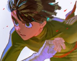  1boy bandaged_arm bandaged_hand bandages belt black_hair blunt_bangs bodysuit bowl_cut commentary_request eyelashes furrowed_brow green_bodysuit green_eyes highres korean_commentary m0_mo_momo male_focus naruto_(series) parted_lips red_belt red_pupils rock_lee running short_hair solo thick_eyebrows upper_body white_background 