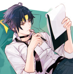  1boy asaba_harumasa black_choker black_hair black_necktie choker closed_mouth commentary_request headband holding holding_notepad holding_pen lying male_focus necktie notepad on_back parted_bangs pen pendant_choker shirt short_hair simple_background solo takashina_yuu white_background white_shirt yellow_eyes yellow_headband zenless_zone_zero 