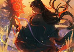  1boy ahoge black_hair black_hanfu chinese_clothes closed_mouth clouds commentary english_commentary floating_hair from_behind grass hair_down hair_ribbon half_updo hanfu highres holding holding_staff light_particles long_hair long_sleeves looking_at_viewer looking_back male_focus modao_zushi official_alternate_hairstyle outdoors profile red_eyes red_ribbon ribbon rice_paddy robe sidelocks sky smile snow snowing solo staff standing sunset upper_body very_long_hair wei_wuxian wei_wuxian_(yiling_laozu) wide_sleeves wind xvssen 