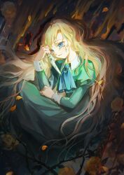  1girl absurdres blonde_hair blue_eyes burning chinese_commentary collared_dress commentary crying crying_with_eyes_open cuff_links curtained_hair dress feet_out_of_frame fire flower green_dress hand_up highres holding holding_knife ib_(kouri) juliet_sleeves knees_up knife light_smile long_hair long_sleeves looking_ahead mary_(ib) palette_knife parted_lips petals picture_frame plant puffy_sleeves rose rose_petals sitting sleeve_cuffs solo swept_bangs tears thorns very_long_hair vines wanou yellow_flower yellow_petals yellow_rose 