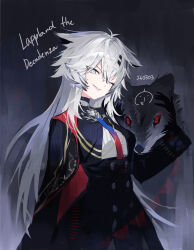  1girl animal animal_ears arknights black_background black_cape black_gloves bolo_tie cape character_name commentary gloves grey_eyes grey_hair grin hair_between_eyes highres korean_commentary lappland_(arknights) lappland_the_decadenza_(arknights) long_hair long_sleeves looking_at_viewer one_eye_closed ppe_ppe red_cape scar scar_across_eye scar_on_face smile solo two-sided_cape two-sided_fabric wolf wolf_ears wolf_girl 