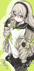  1girl 7:08 black_gloves black_skirt girls_frontline gloves hair_ornament hairband hairclip highres long_hair long_sleeves looking_at_viewer mg4_(girls'_frontline) mg4_(survival_club)_(girls'_frontline) midriff school_uniform serafuku simple_background skirt solo v yellow_eyes 