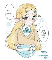  1girl blonde_hair blue_bow blue_bowtie blush bow bowtie box box_of_chocolates commentary_request didi_en_ilu green_eyes happy_valentine heart-shaped_box highres korean_commentary korean_text long_hair pointy_ears princess_zelda sidelocks solo speech_bubble sweatdrop sweater the_legend_of_zelda the_legend_of_zelda:_tears_of_the_kingdom triforce upper_body white_background 
