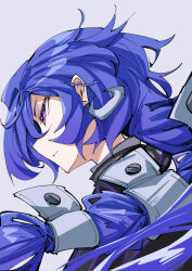  1girl closed_mouth commentary_request from_side grey_background long_hair looking_ahead nodachi_(nodati51) promeia_(zenless_zone_zero) purple_hair serious simple_background solo upper_body very_long_hair zenless_zone_zero 