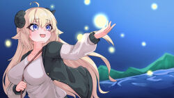  1girl absurdres ahoge alternate_costume animal_ears black_jacket blonde_hair breasts highres hololive horns jacket long_hair looking_at_viewer nyang-kaz open_mouth sheep_ears sheep_girl sheep_horns shirt smile solo tsunomaki_watame very_long_hair violet_eyes virtual_youtuber white_shirt 