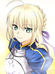  1girl ahoge armor armored_dress artist_name artoria_pendragon_(fate) blonde_hair blue_dress braid braided_base breastplate bun_with_braided_base commentary_request dot_nose dress fate/stay_night fate_(series) gold_trim gradient_background green_eyes hair_bun hair_ribbon highres looking_at_viewer purple_ribbon ribbon saber_(fate) short_hair shoumizukawa signature simple_background smile solo upper_body white_background yellow_background 
